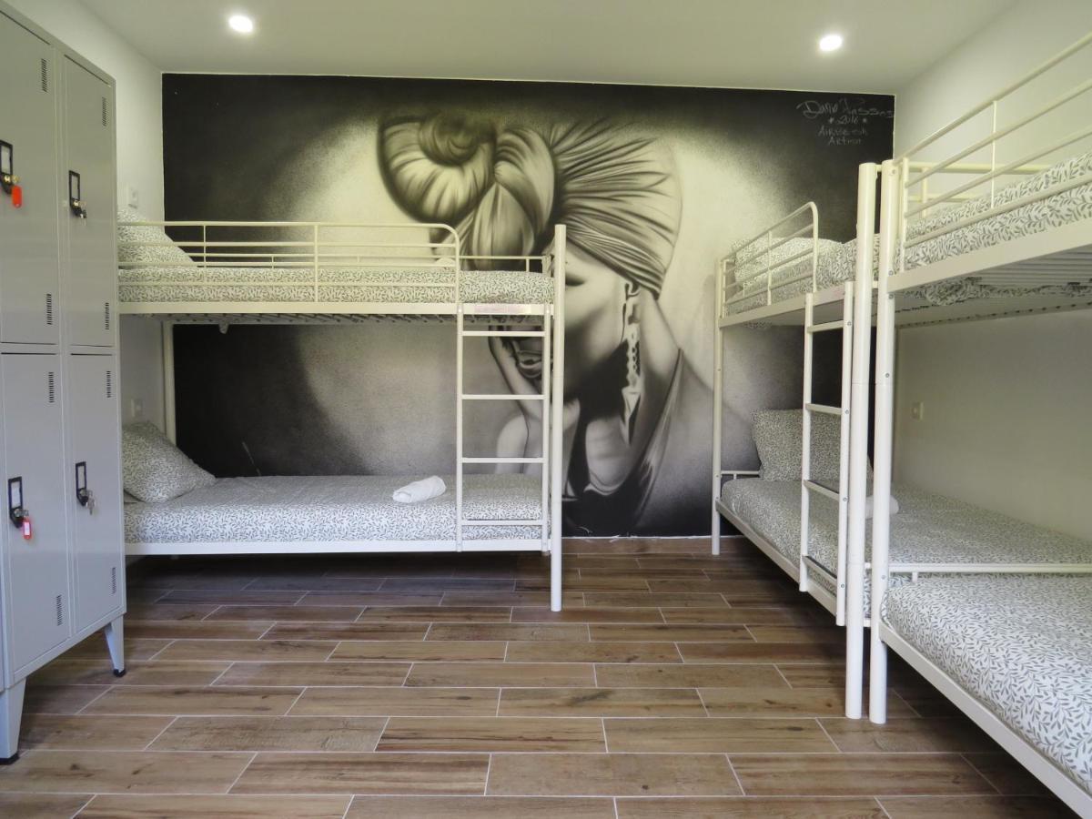 The Macarena Beach Hostel ลากอส ภายนอก รูปภาพ