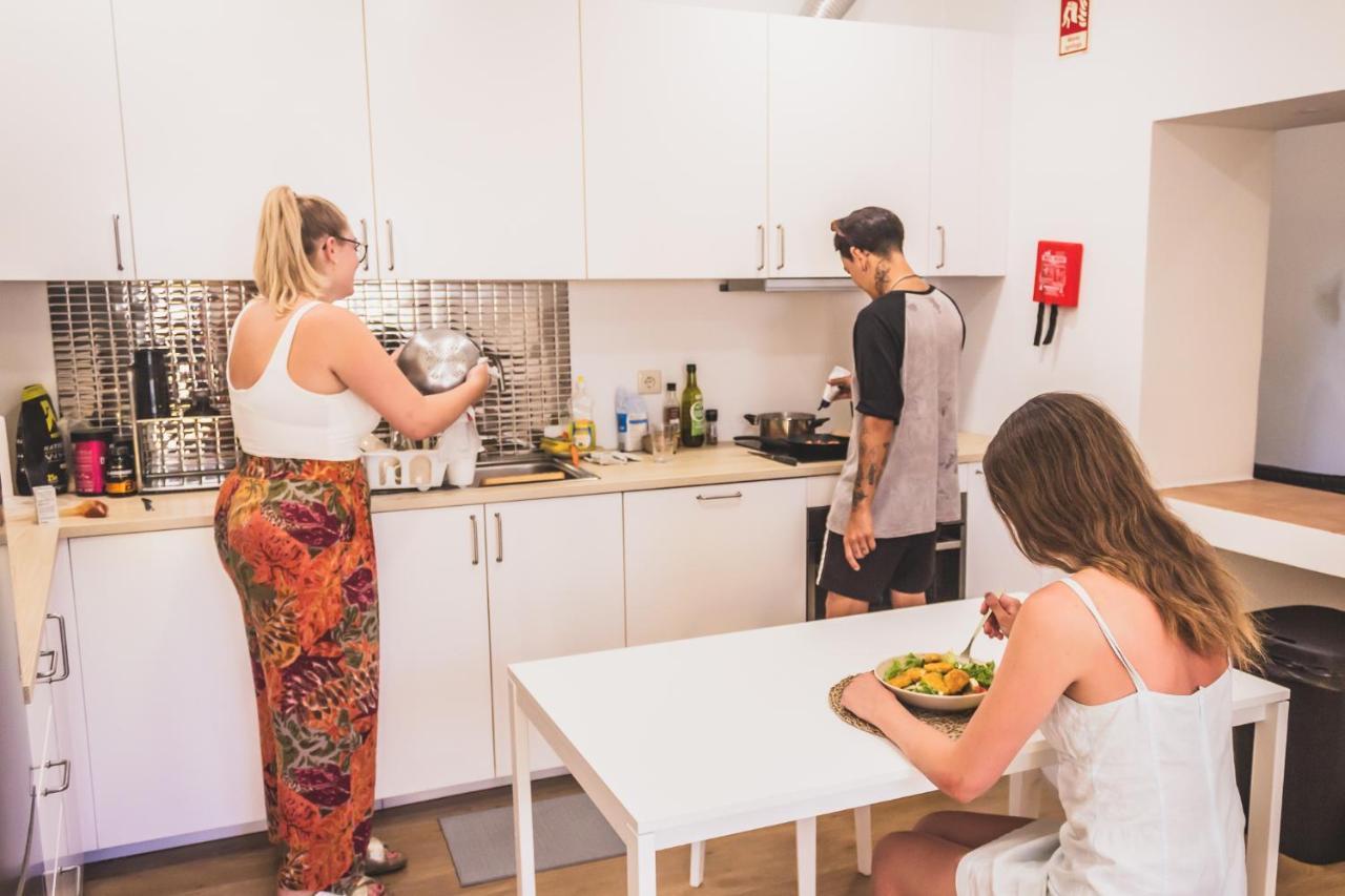 The Macarena Beach Hostel ลากอส ภายนอก รูปภาพ