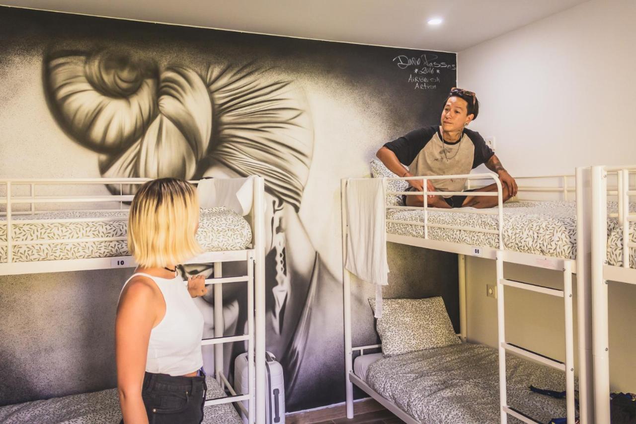 The Macarena Beach Hostel ลากอส ภายนอก รูปภาพ