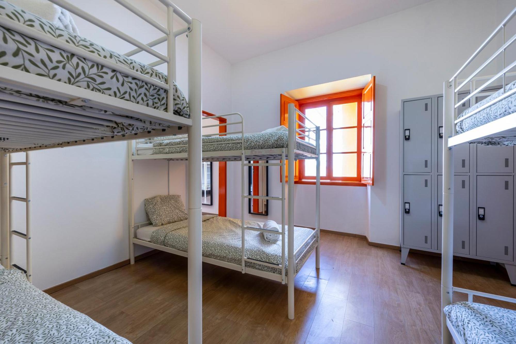 The Macarena Beach Hostel ลากอส ภายนอก รูปภาพ