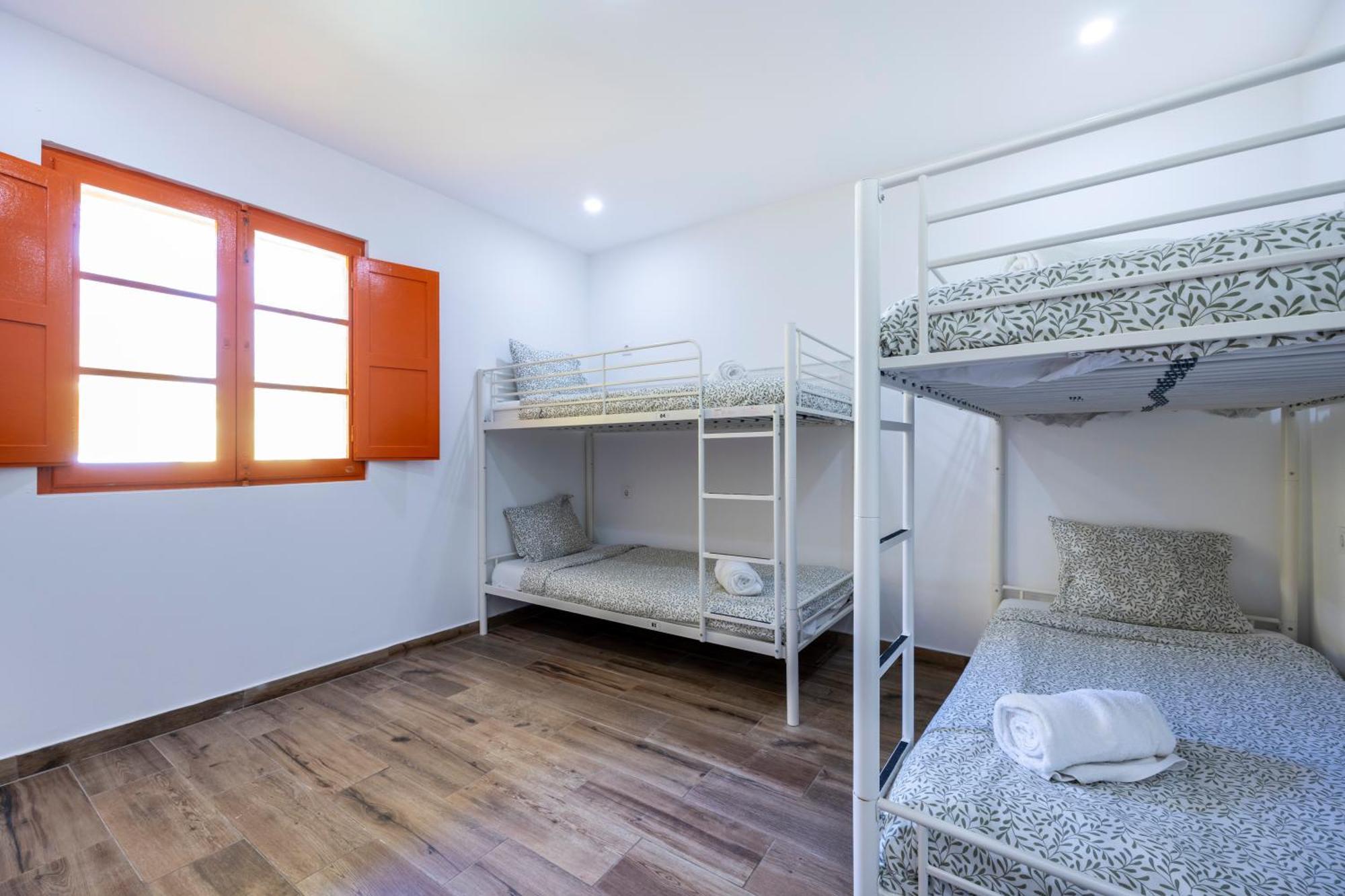 The Macarena Beach Hostel ลากอส ภายนอก รูปภาพ