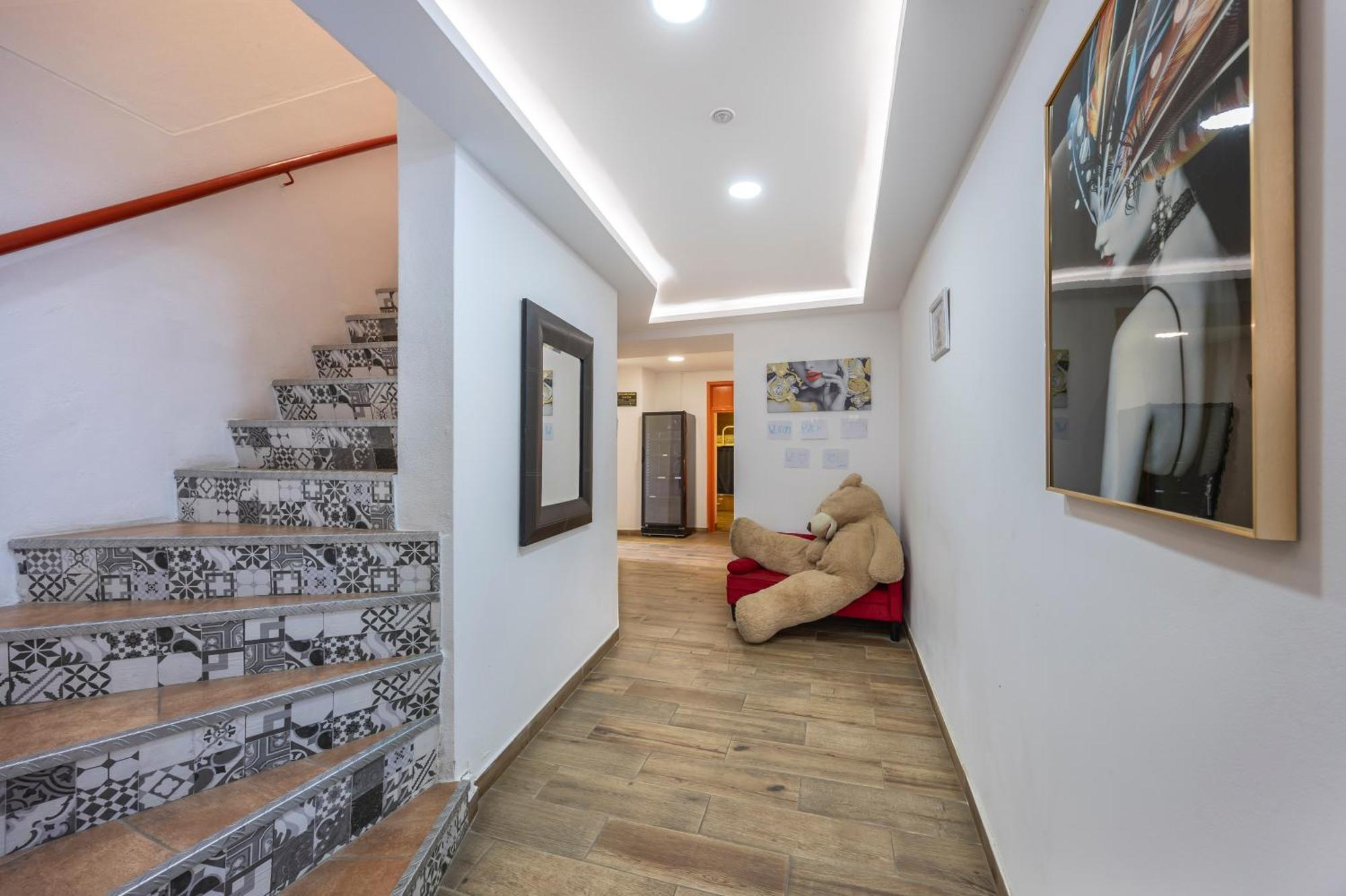 The Macarena Beach Hostel ลากอส ภายนอก รูปภาพ